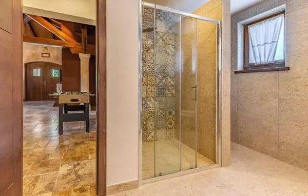 & Rosa Vila Stari Pazin